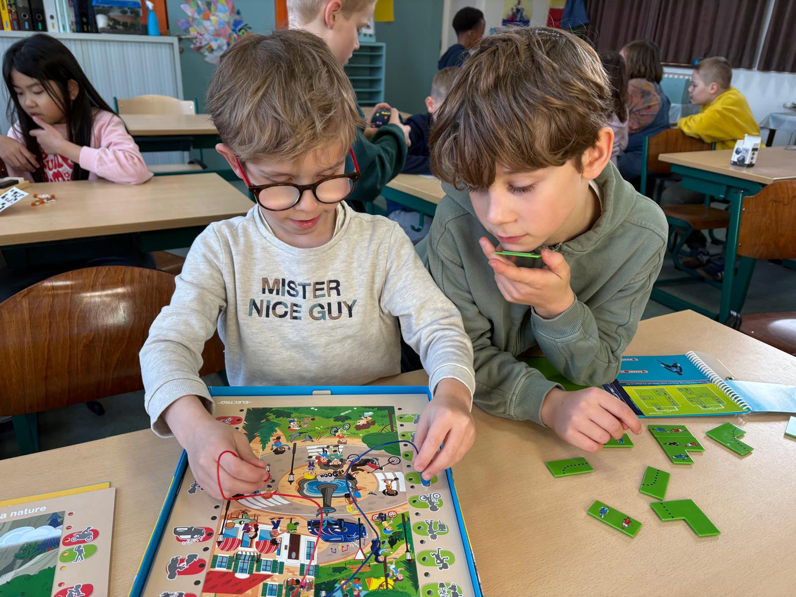 Sinterklaas op bezoek bij 3A en 3B